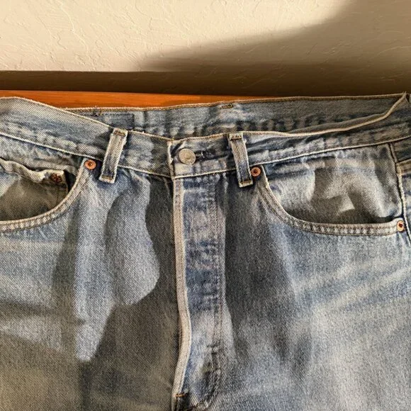 Vintage Levi’s 501 Button Fly Jeans 32x25 – Cut Hem, Classic Fade - Picture 4 of 6